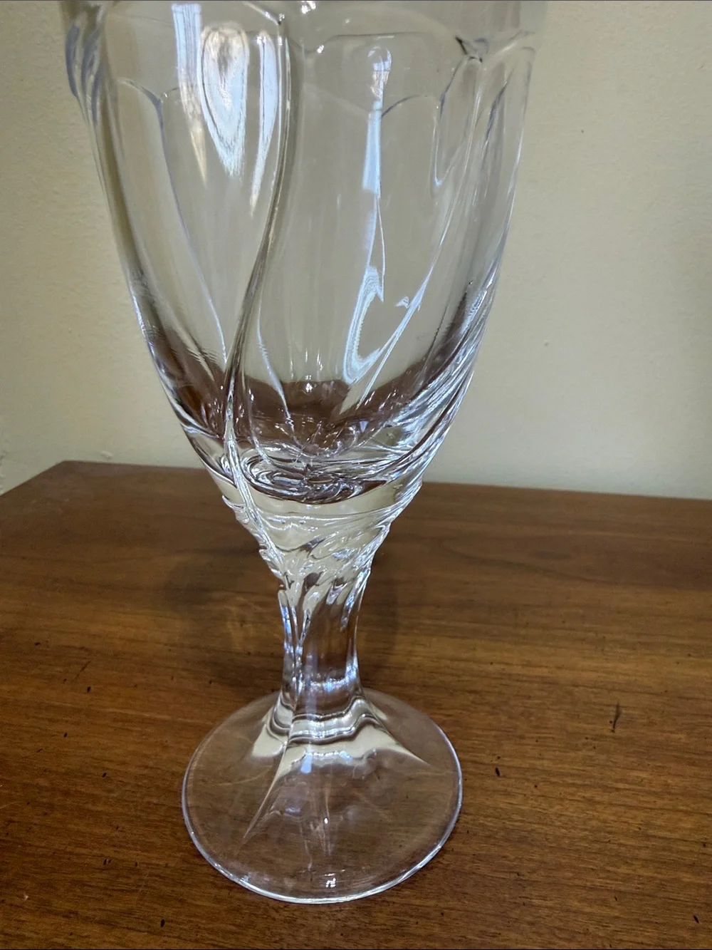 Noritake Sweet Swirl Clear Glass Wine Goblet